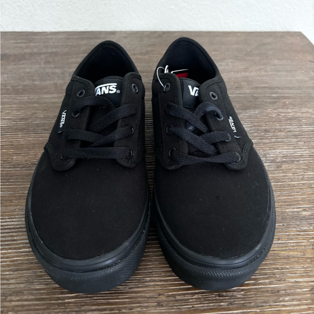 Vans Atwood sneakers in kids size 2